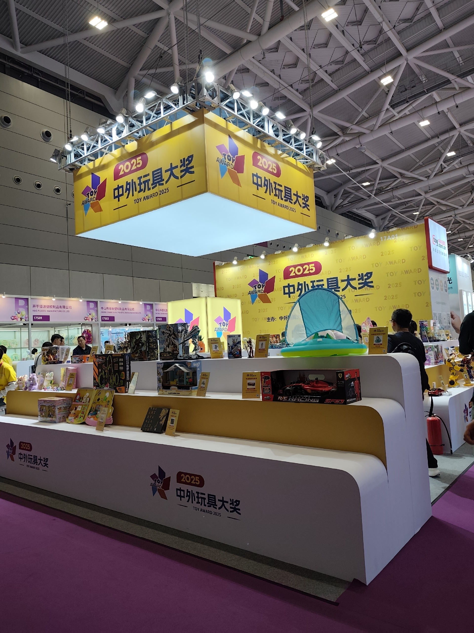 展覽展臺(tái)設(shè)計(jì)中最大化空間的策略與實(shí)踐